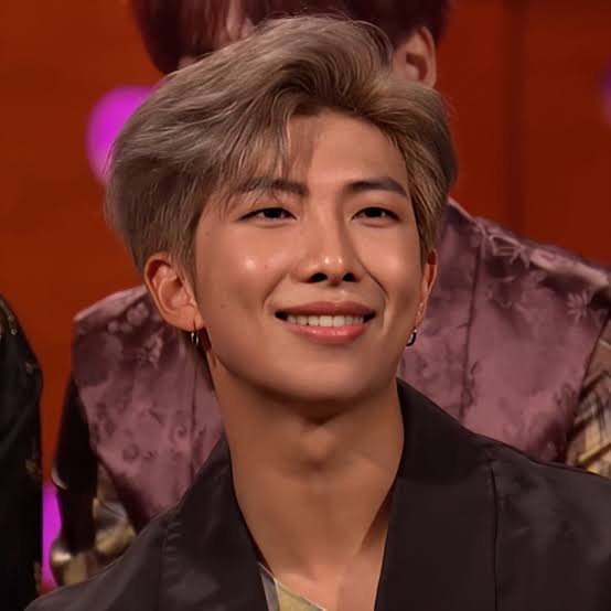 diaryofnamjoon's tweet photo. Namjoon is beautiful. https://t.co/7bhiTiXnyM