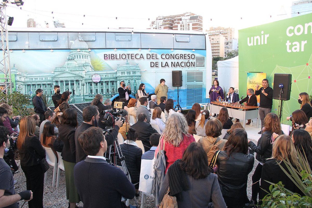 BCNArgentina's tweet photo. 📕 🎊 ¡Gracias a quienes se acercaron al #StandBCN en la 46º Feria Internacional del Libro de Buenos Aires! https://t.co/LQblTkcKee