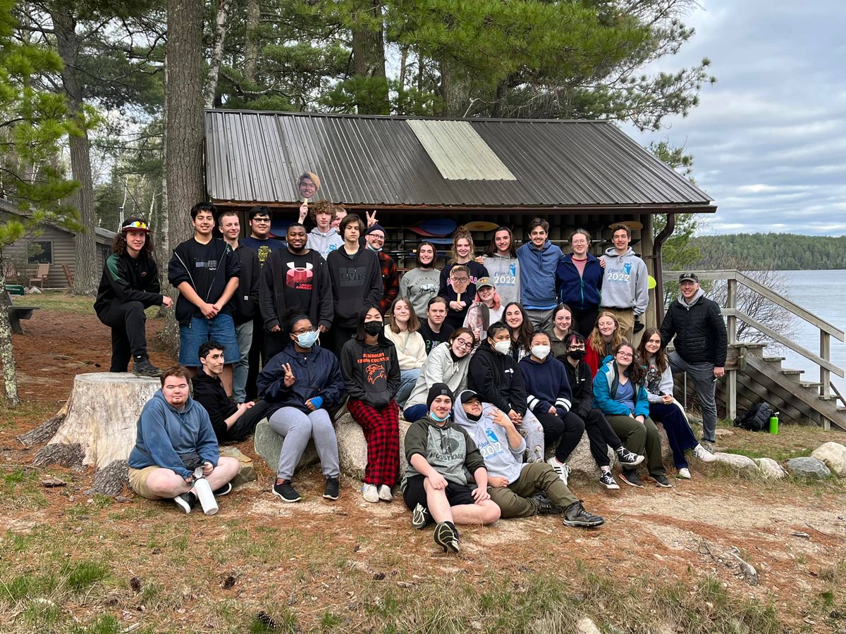 Our seniors arrived safely up north and began their service work and fun! #getoutside <a href="/ELeducation/">EL Education</a> #wearecrew