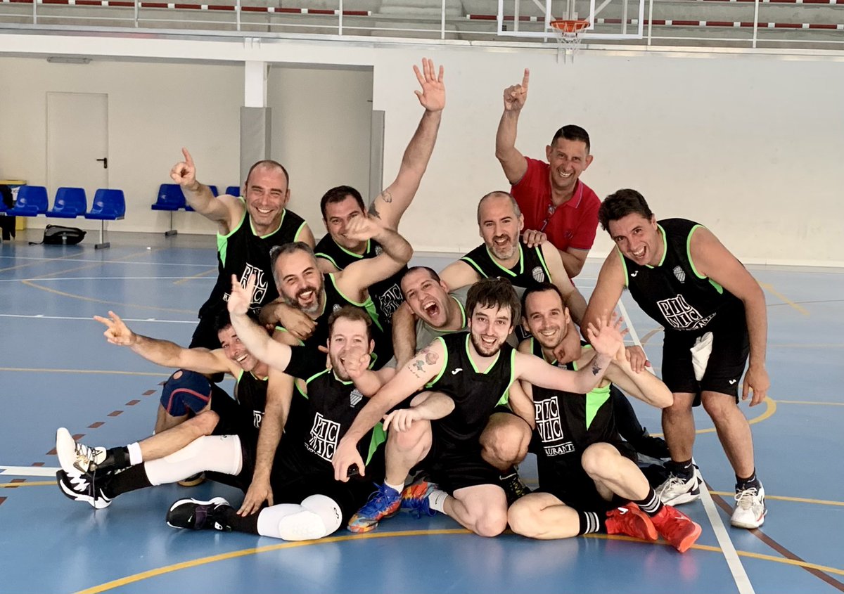 cbpedrajas's tweet photo. El @cbpedrajas da la campanada y logra colarse en la F-4 de la 1ª división provincial. Tras remontar una desventaja de 13 puntos y vencer a EXPOCERAMICA por 48-74. https://t.co/BL6i8OKrAk