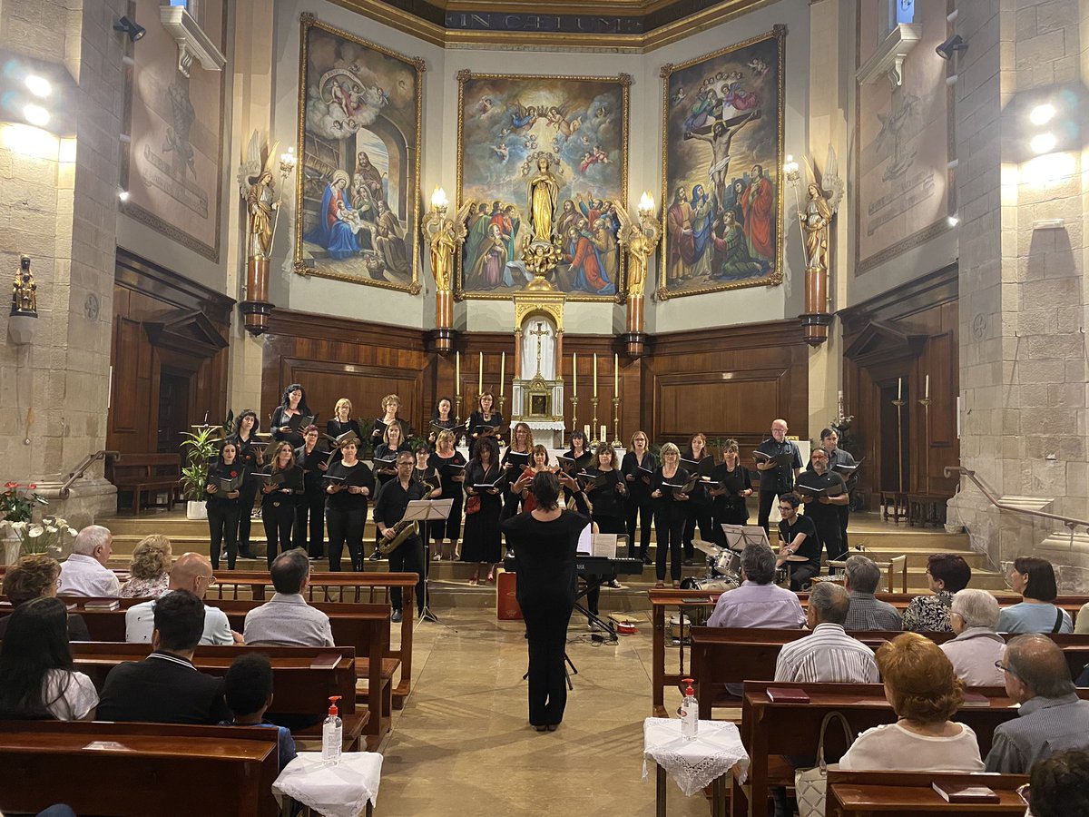 AjBorgesBlanque's tweet photo. Diumenge 15 de maig de 2022
Concert de primavera amb la Coral Garramoem i organitzat per @OmniumLleida
__
#borgesculturamemòriapatrimoni #Concertdeprimavera #música https://t.co/2VlBwzK4oJ
