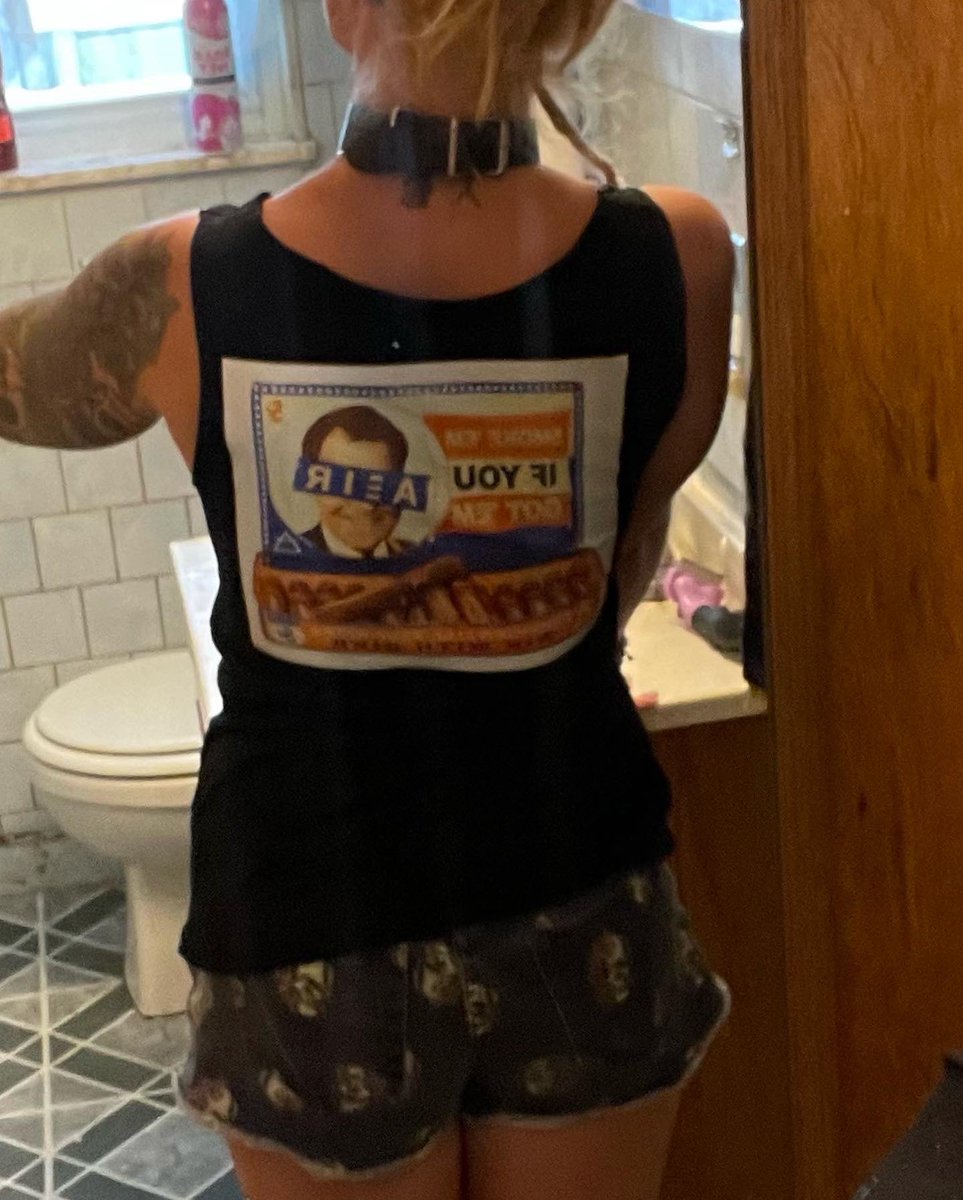 Donkeymidget666's tweet photo. Got my new @AEIR_official shirt in time for @RockvilleFest …ofc I had to Koleneize it 😝 #supportyourlocalmusicians #welcometorockville #Aeir #smokeemifyougotem #dreadedbeautyftw🤘🖤🤘 https://t.co/HH9KA278ze