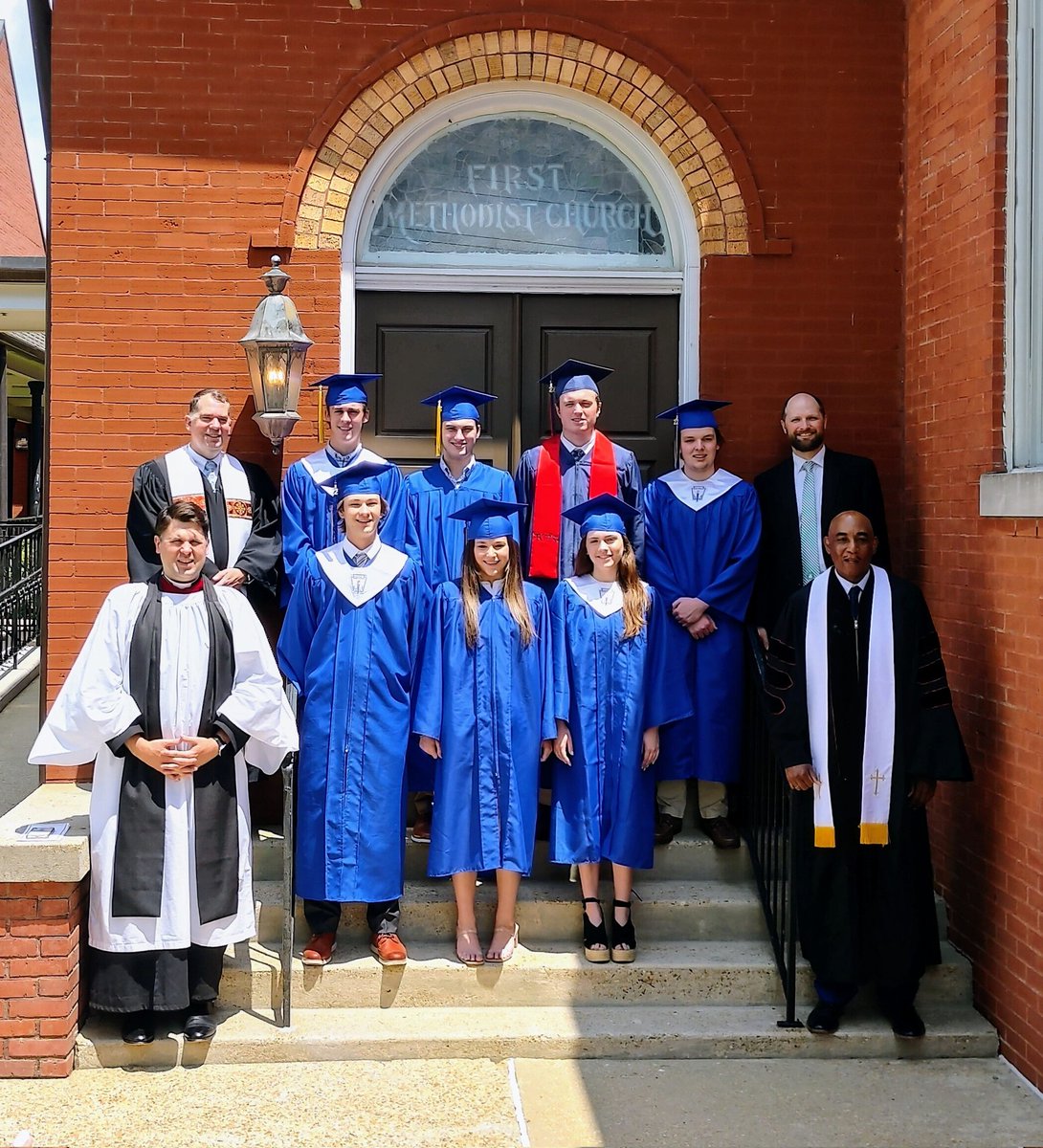 fumctupeloyouth's tweet photo. Congratulations FUMC Class of 2022 https://t.co/ORayoiLr65