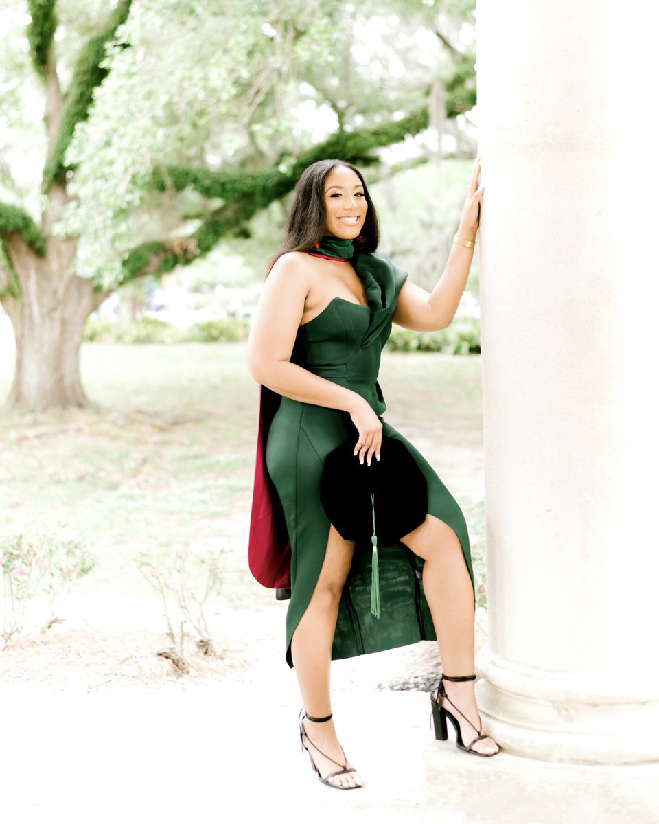 kaydot___'s tweet image. S I X days til it’s doctor to you 😘 

📸: Nyejah Bolds Insta:nyejahboldsphotography