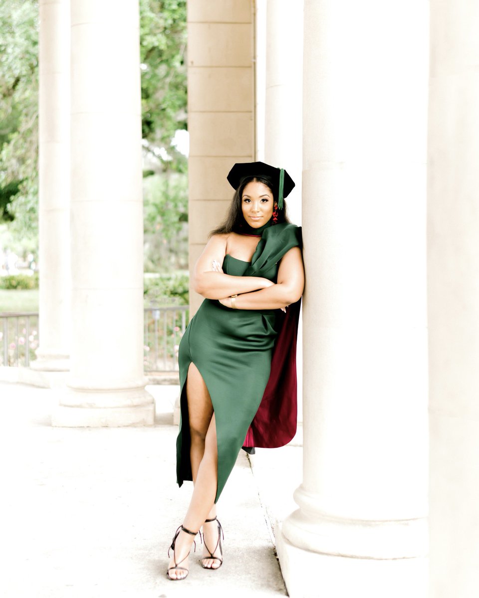 kaydot___'s tweet image. S I X days til it’s doctor to you 😘 

📸: Nyejah Bolds Insta:nyejahboldsphotography