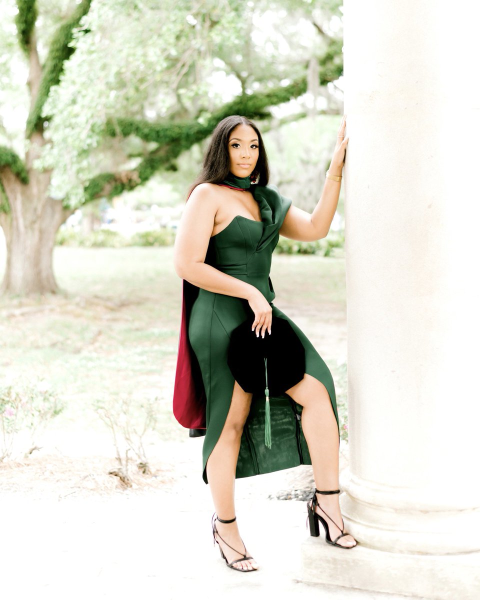 kaydot___'s tweet image. S I X days til it’s doctor to you 😘 

📸: Nyejah Bolds Insta:nyejahboldsphotography