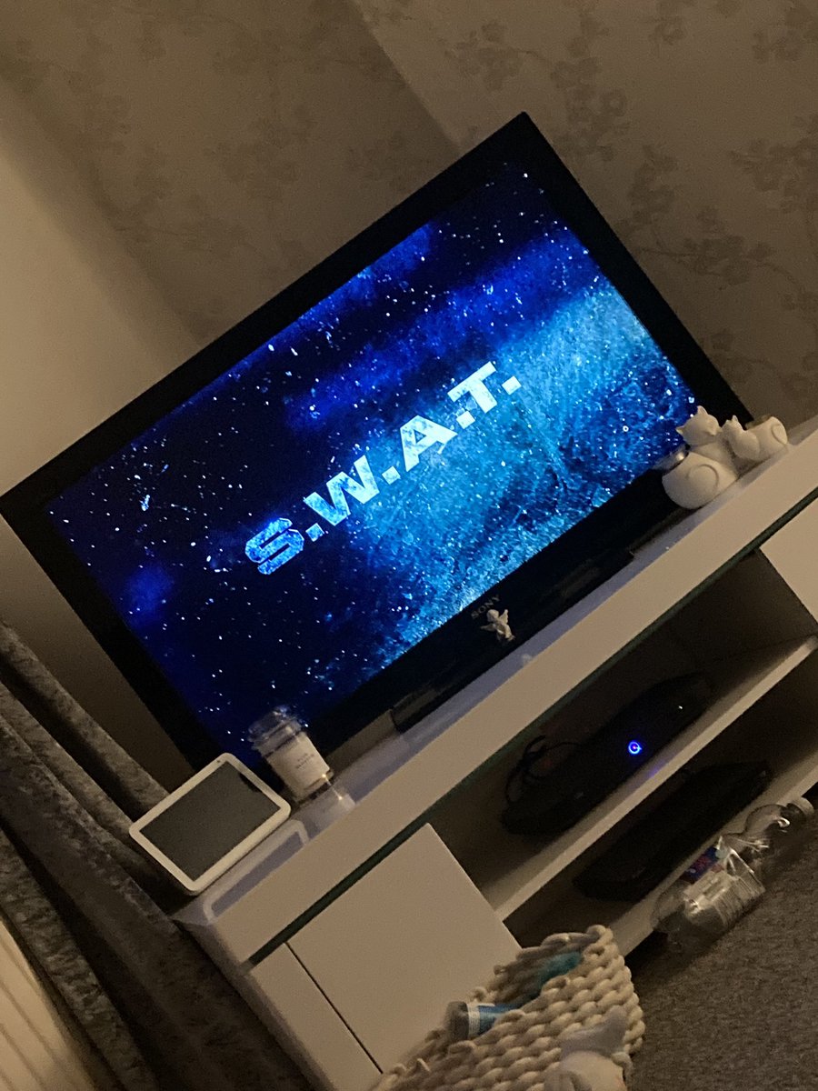 bales's tweet photo. #SWAT #SwatCBS just getting season 5 here in the U.K., been waiting way too long for it too start, literally my favourite show @TheKennyJohnson @shemarmoore @LinaEsco @Alex__Russell @davidbradleylim @jayharrington3 https://t.co/izdqr8IUE0