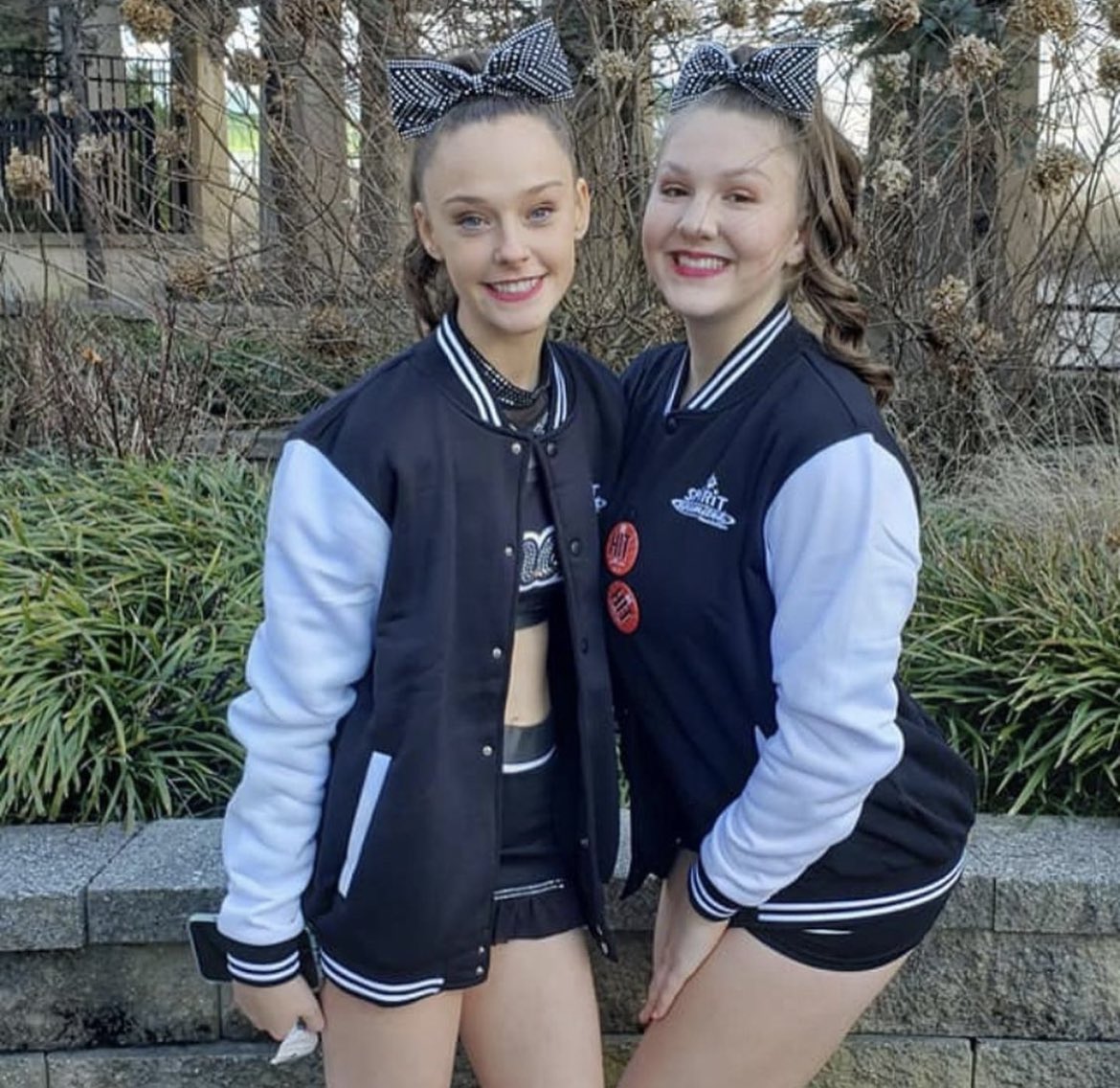 smoedallday's tweet photo. rookies breana metric &amp; genny matello 🤍 https://t.co/JoSSkoaRR5