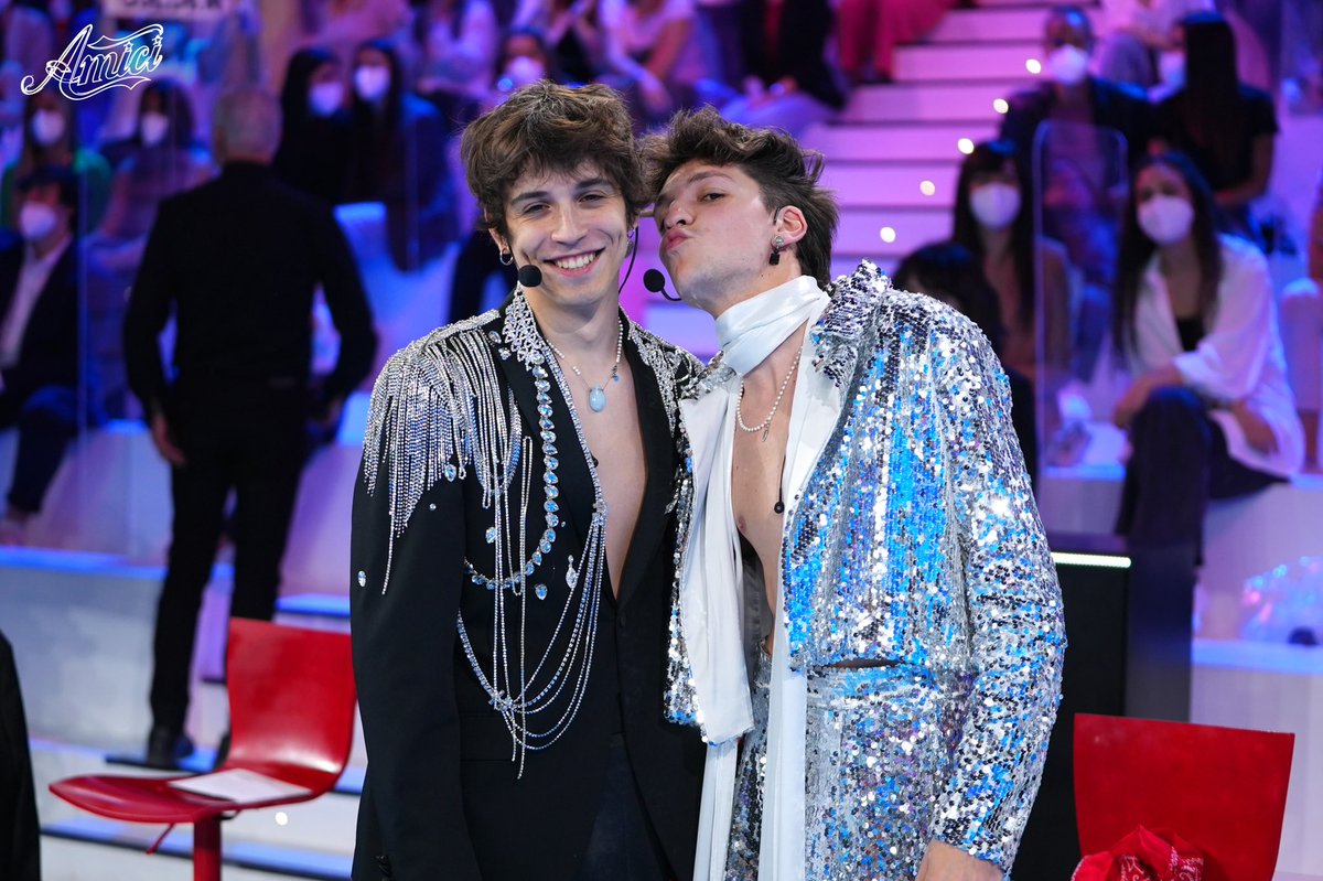 giohabit's tweet photo. Il multiverso è un concetto di cui sappiamo spaventosamente poco
#Amici21 https://t.co/SL5dFSNxuR