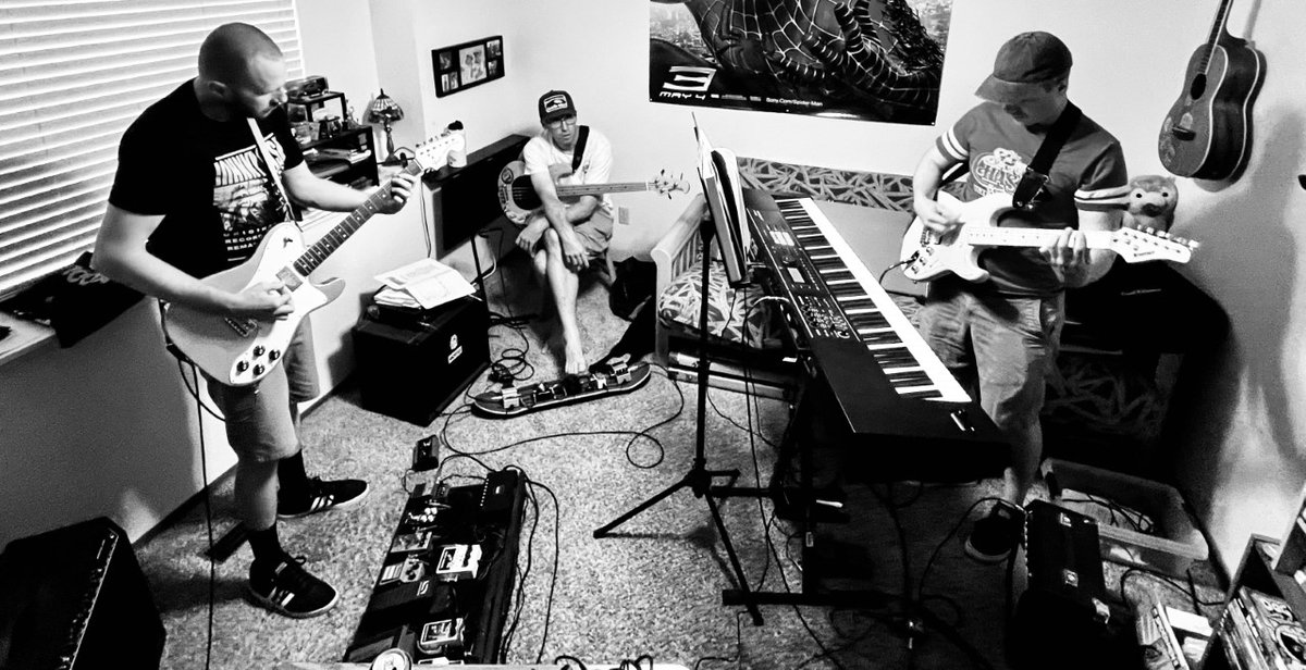 VertCollapse's tweet photo. Are you ready for Vertical Collapse⁉️ We'll be rockin' Modesto Porchfest next Sunday May 22nd at 2pm. Free all-ages show outdoors at 434 Magnolia Ave near Graceda Park. 🎸See you there! 🤘
https://t.co/75xhQgHy1L https://t.co/VhMCq1Lo8f