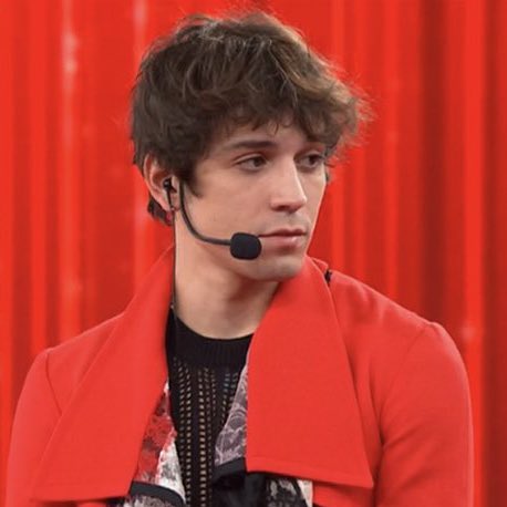 __nome_a_caso's tweet photo. ALBE VI DICE CHI VOTARE  #Amici21 https://t.co/9SWNJdInAL