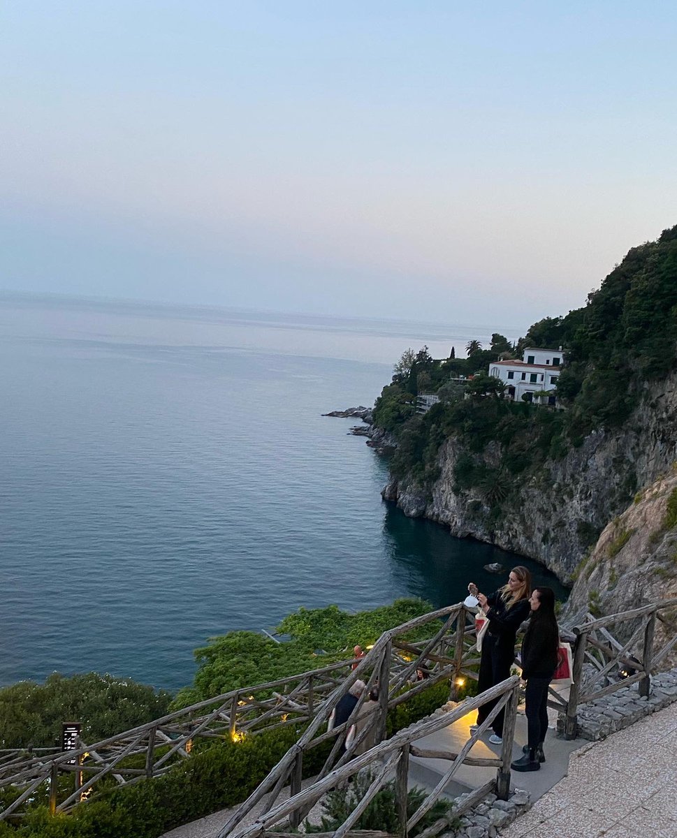 cath_a_james's tweet photo. Fab to meet new artists & see their work, hear about their approach to creation & audiences; just connect with our European programming partners. Oh… and AMALFI COAST! #Justsaying #dance #contemporaryperformance https://t.co/jaHsNOjQDE