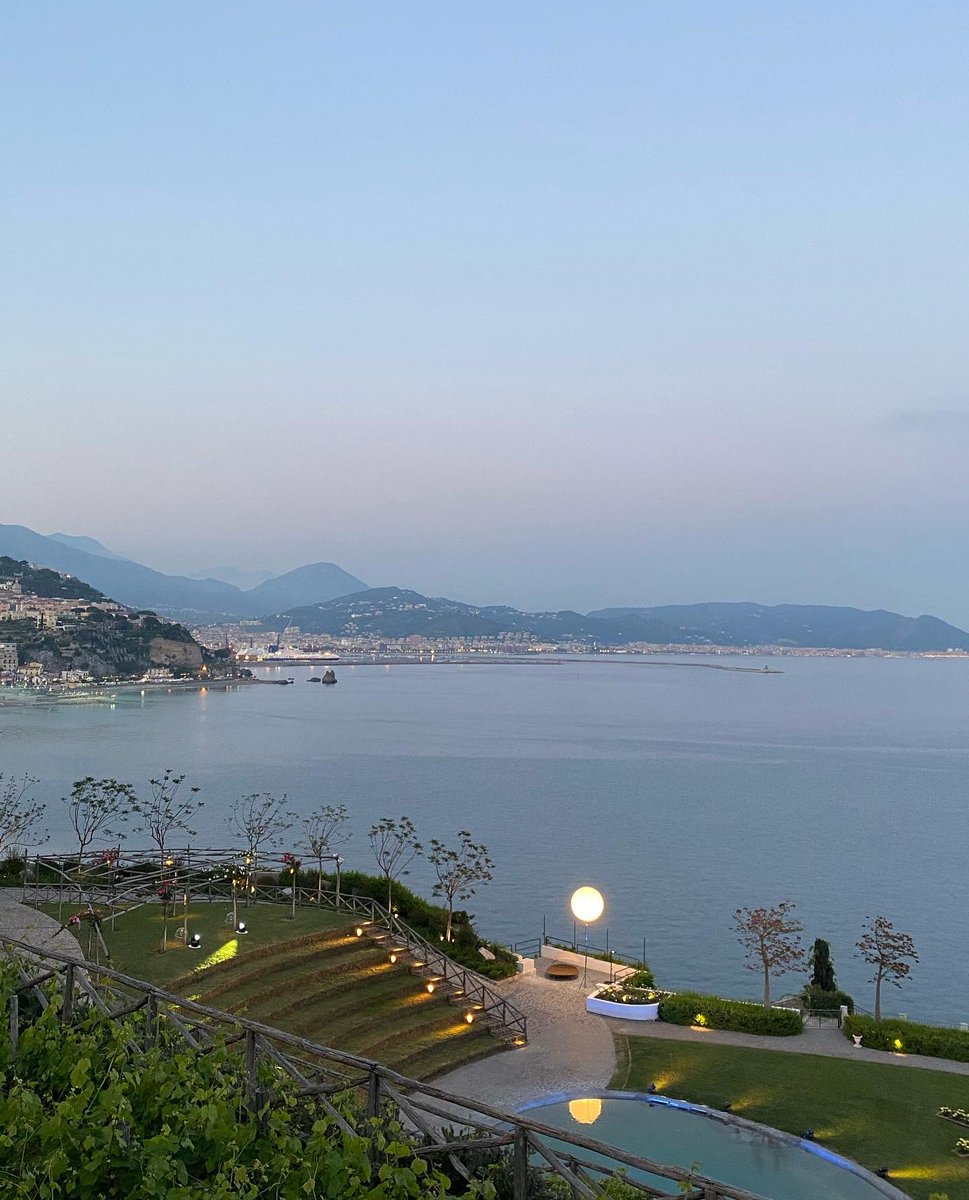 cath_a_james's tweet photo. Fab to meet new artists & see their work, hear about their approach to creation & audiences; just connect with our European programming partners. Oh… and AMALFI COAST! #Justsaying #dance #contemporaryperformance https://t.co/jaHsNOjQDE