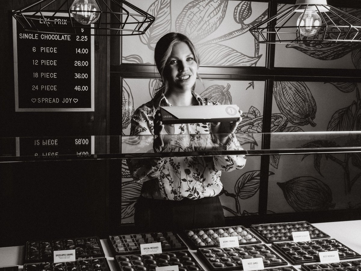 JACEKChocolate's tweet photo. Meet Jenn! 👋 Jenn is part of the retail team and one of the joyful faces that will greet you in the shop, or answer your questions over the phone. #staffshowcase #couturecollection https://t.co/klO7lTWFDD