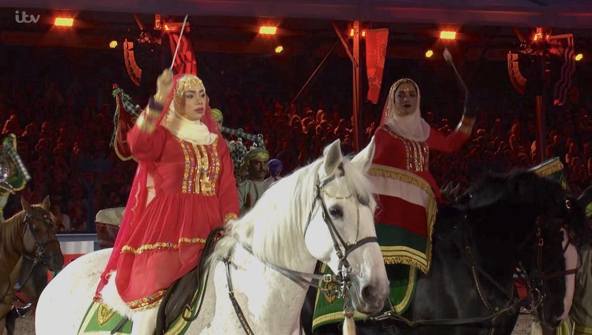 scobie's tweet photo. The Queen is most definitely loving life at the finale of the Royal @WindsorHorse Show this evening. Big smile as she watched the "Gallop Through History" performance, which featured horses and riders from around the world, including Azerbaijan and Oman. https://t.co/dgcxhw60yG