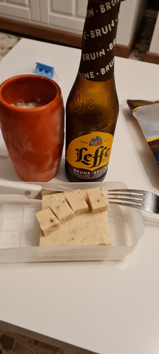 DavidAutoclima's tweet photo. #FormadiFrant de  Tosoni y @Leffe para una noche de champions. 
Hasta ahora no entraba ni agua... 😬😬 https://t.co/Sqds8kFVXQ