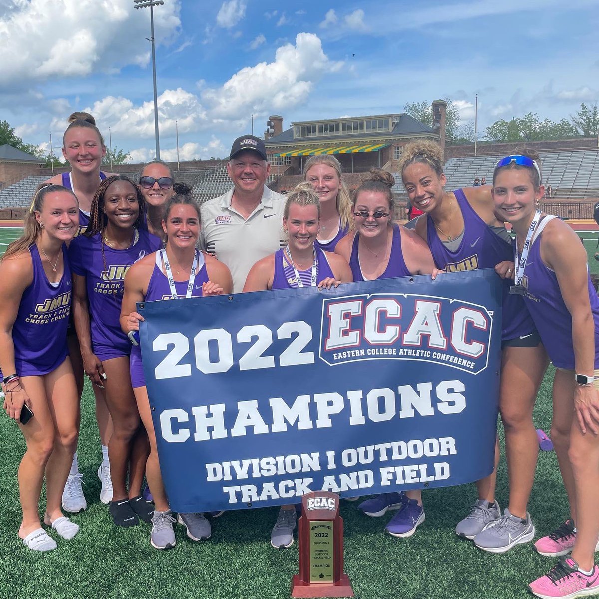 JMUTFXC's tweet photo. For the first time in program history… WE ARE ECAC CHAMPS!!!!!! 🏆🥇

#GoDukes https://t.co/Kn25U6Aq38