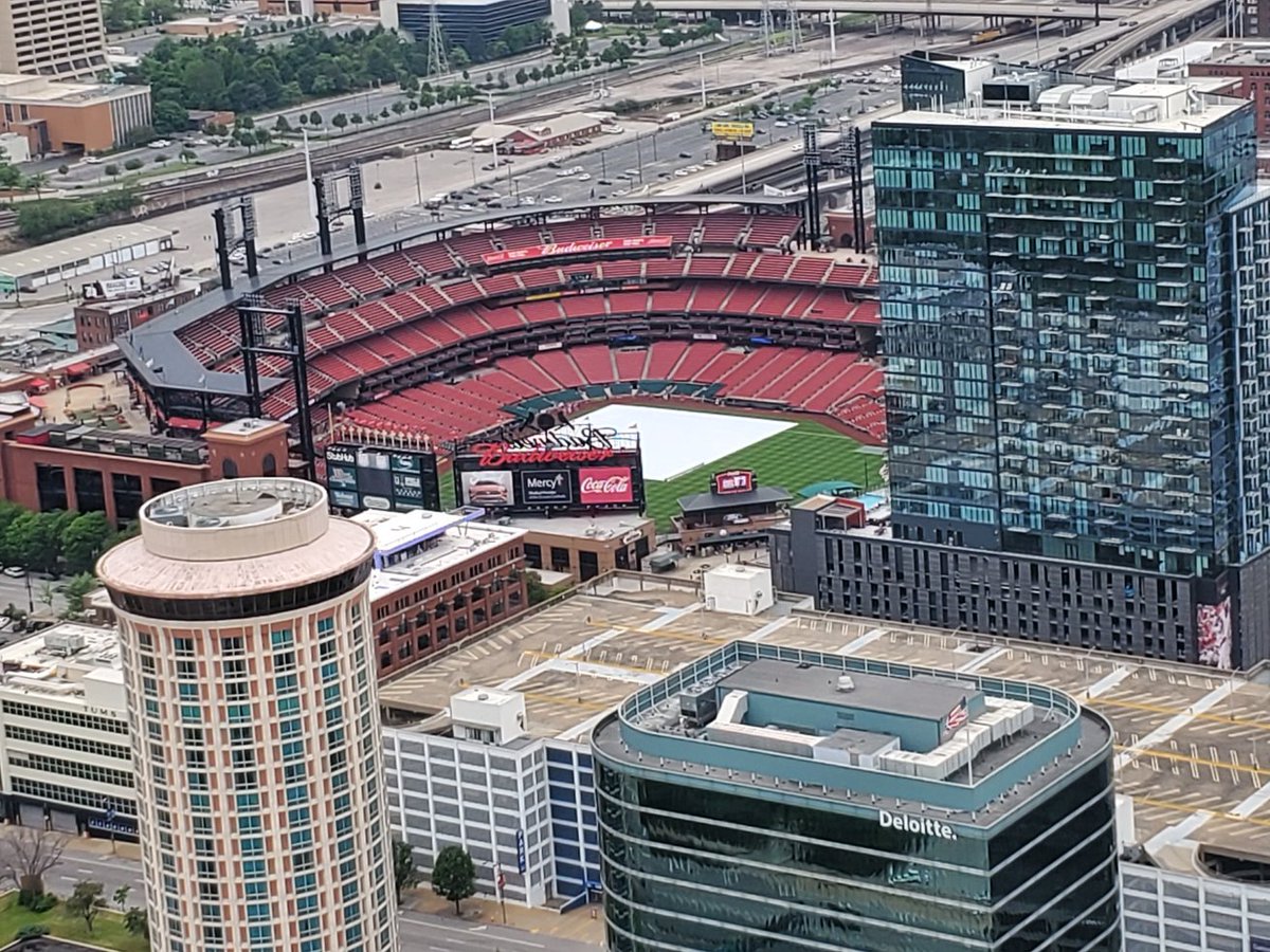 Are the Chicago Otters playing tonight? Live from St. Louis; let's play two!