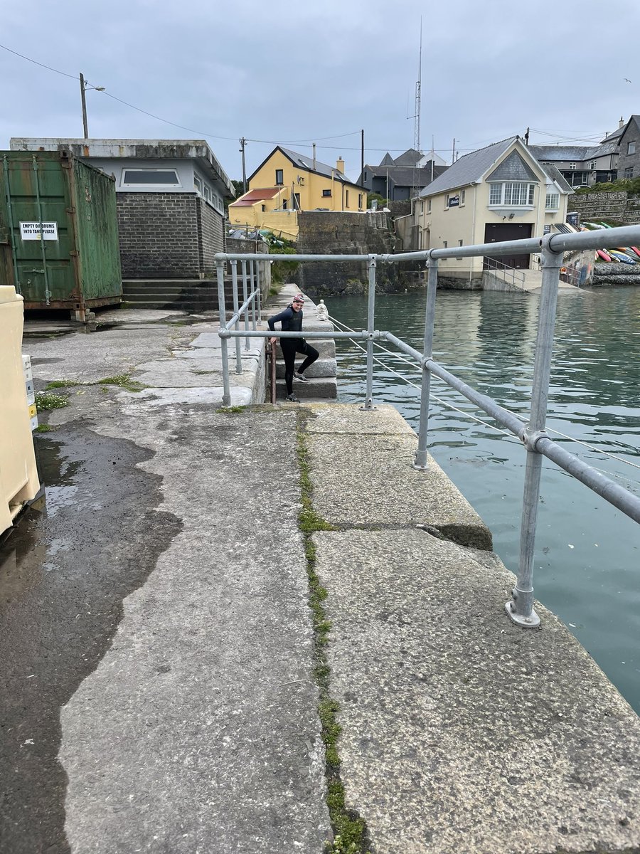 TrishOFlaherty1's tweet photo. @strategywoman Hi Yaroslava. It was chilly here today on the south coast of Ireland (typical summers day😀) but we still went to the sea. My son loves sea swimming and jumping off piers. After I made Prawn pil pil. My first attempt. It was lovely. An ordinary but nice day https://t.co/Fhub3DX6FW