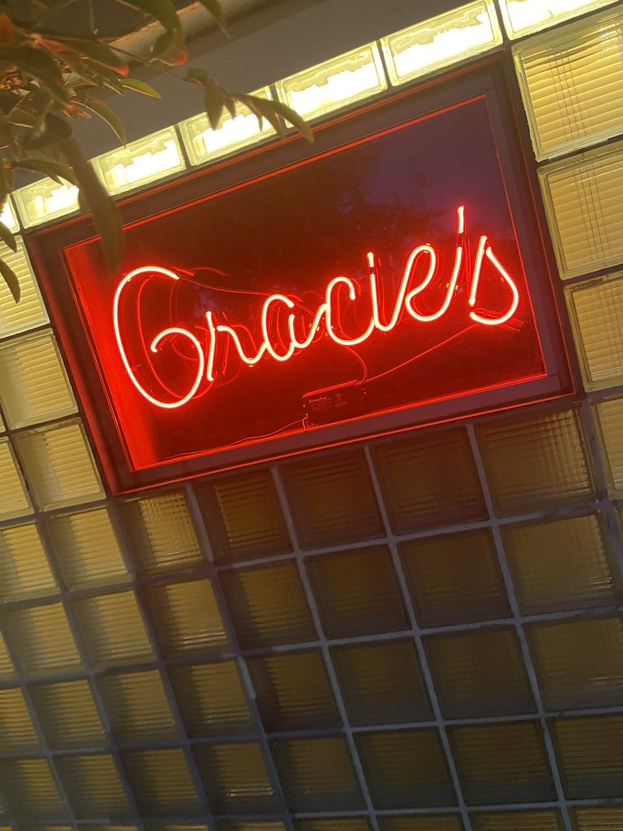 divaminor's tweet photo. Thanks to all of you who came out for #JustTheTip: #Sex Trivia at Gracie’s Tax Bar in #Phoenix. See you for the next one on June 18! #GayPhoenix #Events #ThingsToDo #LetsHaveAFefe https://t.co/a5NpTYjNaR