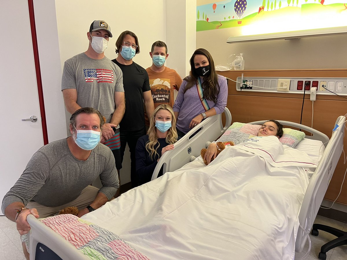 spinehope's tweet photo. Always happy to see the smiling faces of the children SpineHope has the honor of serving! Five successful spine surgeries in 4 days. So proud of our team, grateful for the hospital and team we worked with in Ecuador, and admire the bravery of the children and families. #spinehope https://t.co/k1cwzCrSjK