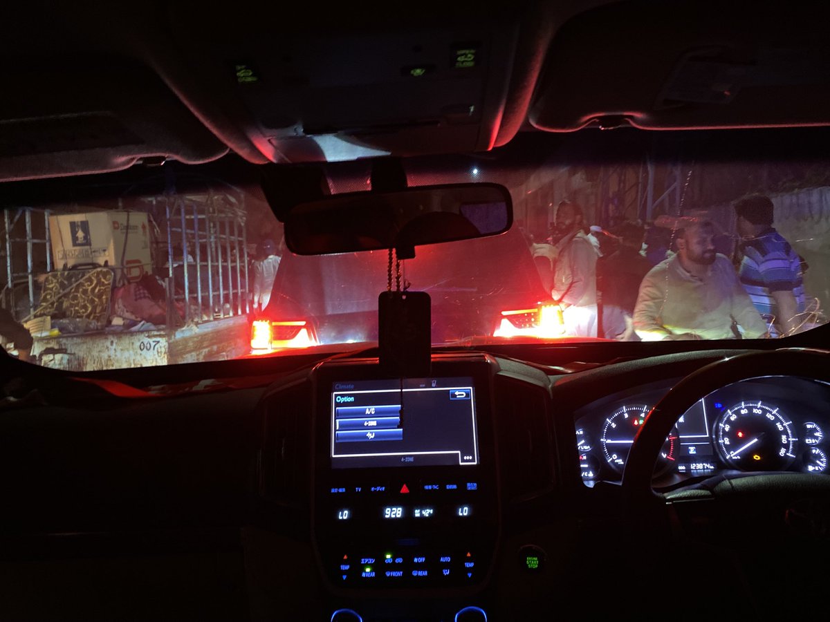 sufisal's tweet photo. In the #KHANMOBILE after a jam packed , Fiery #FAISLABAD #JALSAJUNOON  of ⁦@ImranKhanPTI⁩ https://t.co/s9hk4kqbtR