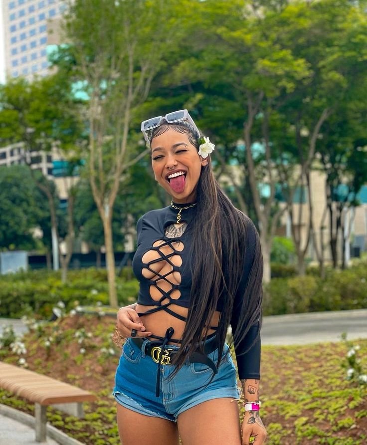 Aulas e cursos

                 #BLACKSUNDAY