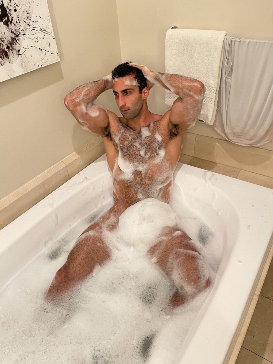 packojones's tweet photo. 🛁 https://t.co/r37Z0rhi4L