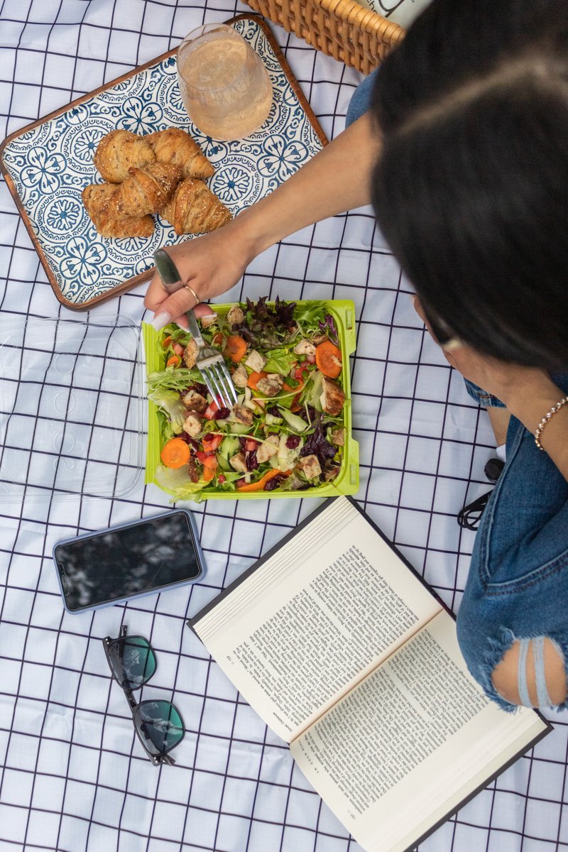 MemorialDist's tweet image. It’s International Picnic Day! Grab a bite from Salata and visit one of the Memorial District’s outdoor spaces like the Conrad Sauer detention basin.
📸 @SalataSalads  
303 Memorial City Way #728
Memorial City Mall Food Court
Houston, TX 77024
832-668-5325
salata.com