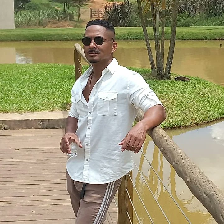jammoreno's tweet photo. #NewProfilePic https://t.co/gko70zCjJt