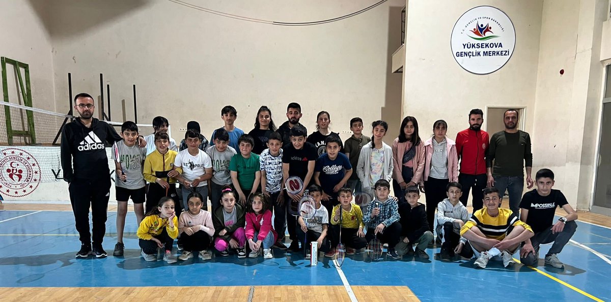 SuphiDe's tweet photo. "19 Mayıs Atatürk'ü Annma Gençlik ve Spor Bayramı kapsamında düzenlenen Badminton Turnuvası dereceye girenlere madalya verildi @TurkBadFed @samikeskin30 @30Emin_YILDIRIM @kenancanann @kasapoglu @idrisakbiyik @hem_yuksekova @cimsitomer @Cneytner9 @RTErdogan @Gsb_Hakkarigm https://t.co/LNkFGf1fCS