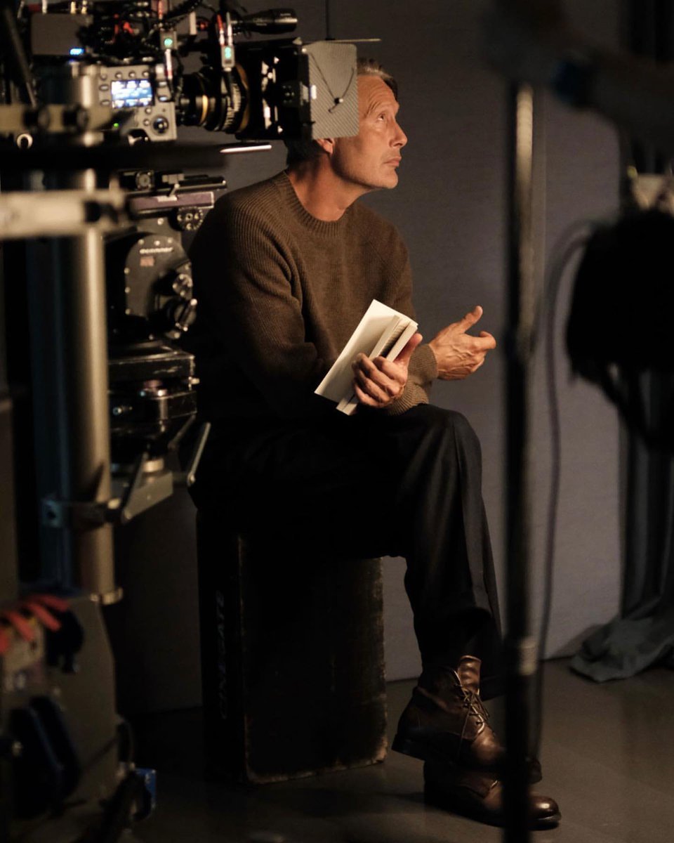 S𝕌𝕄𝕄𝔼ℝ🌻 tweet media