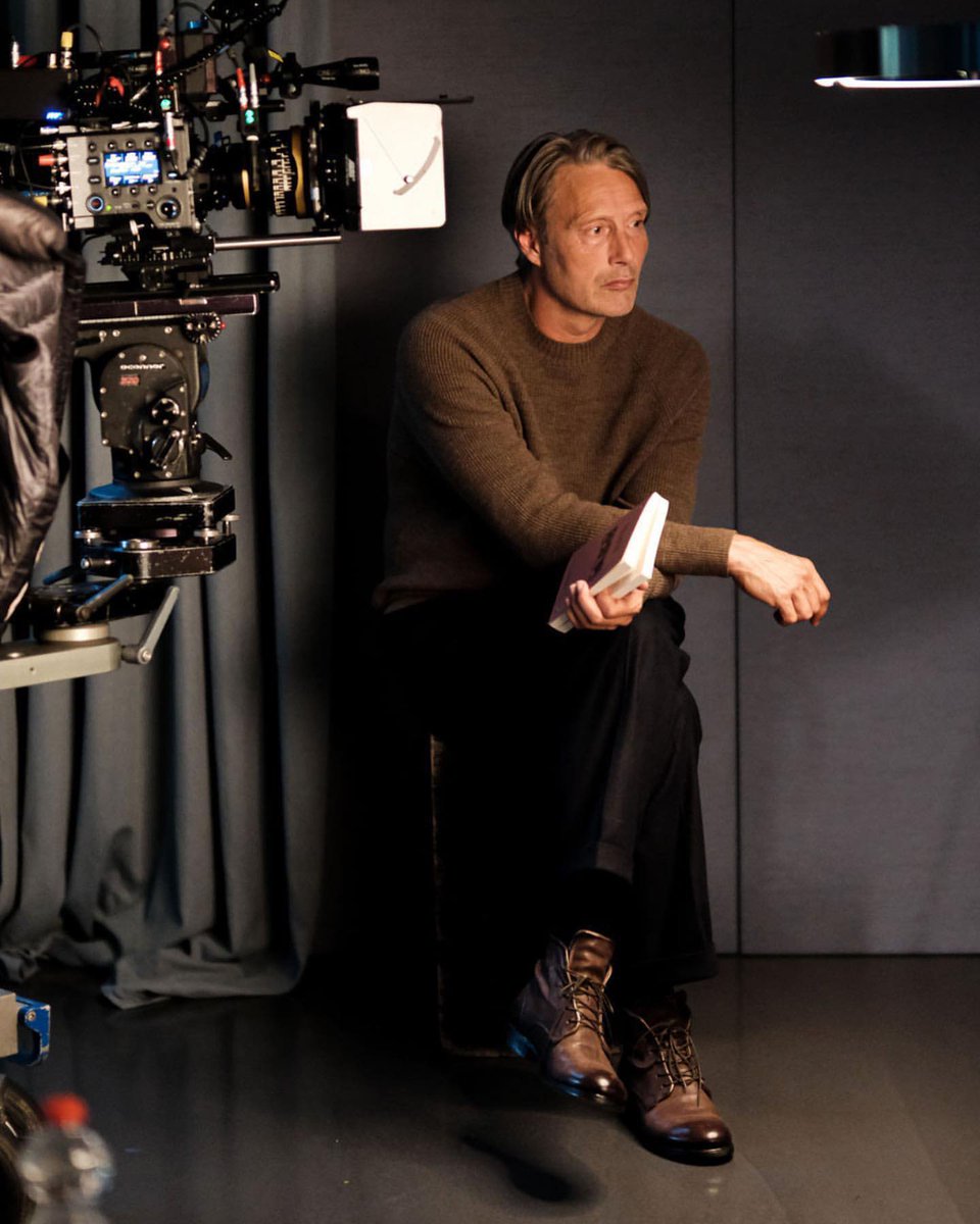 S𝕌𝕄𝕄𝔼ℝ🌻 tweet media