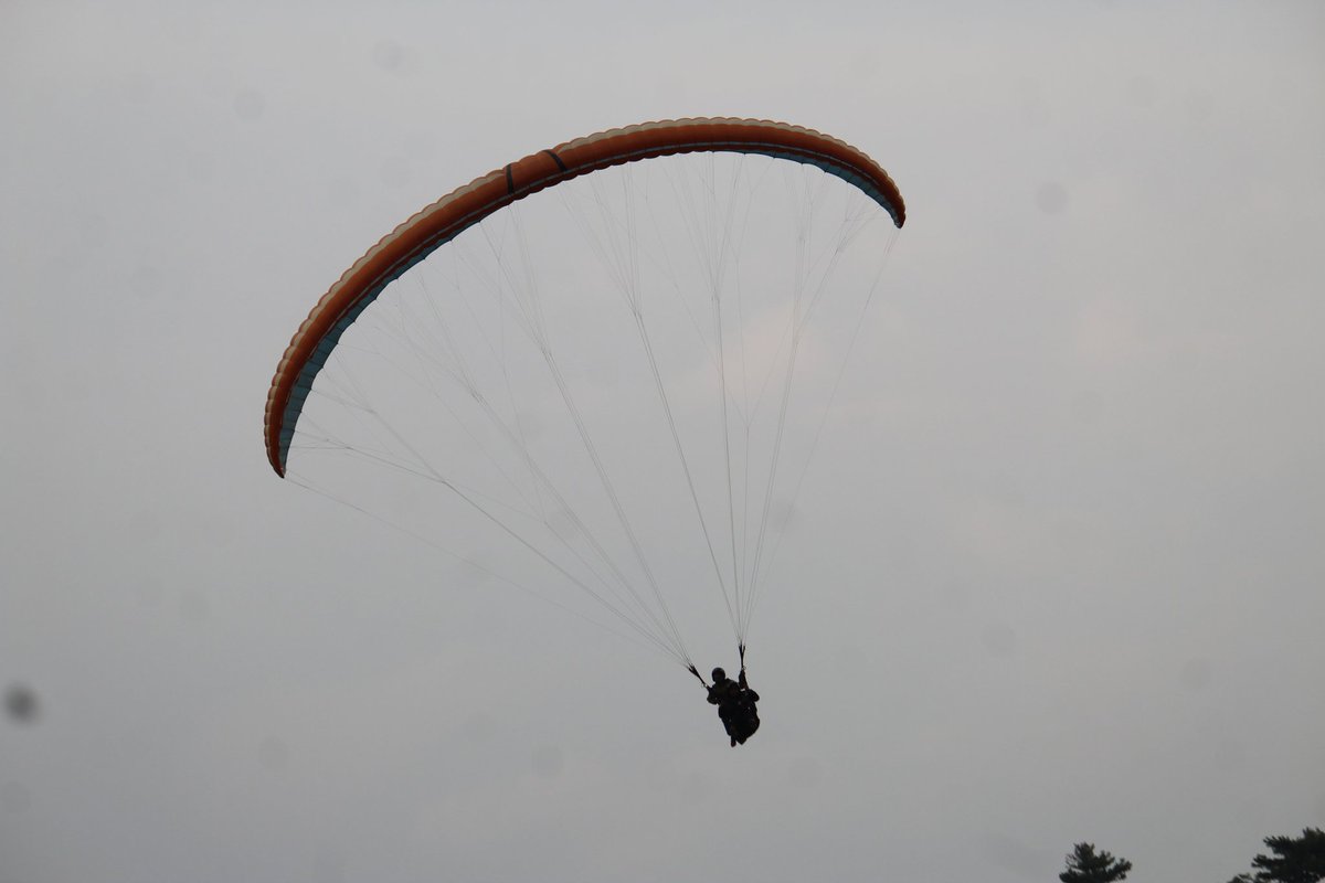 ecstaticRiya's tweet photo. Paragliding ✅ https://t.co/5mSQW4NJsW