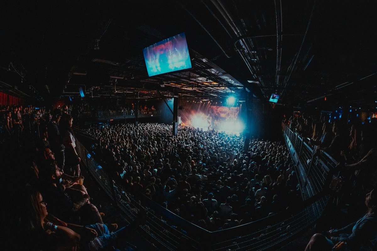 tilianpearson's tweet photo. NC was nuts. Thank you https://t.co/oG1O7DIJHv