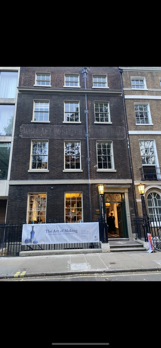 ArtWorkersGuild's tweet photo. Our @londoncraftweek has come to an end. Thank you to everyone who came to visit us and to our members and volunteers for making it possible.
#londoncraft #lwc #artworkersguild https://t.co/llVRyI3HsF