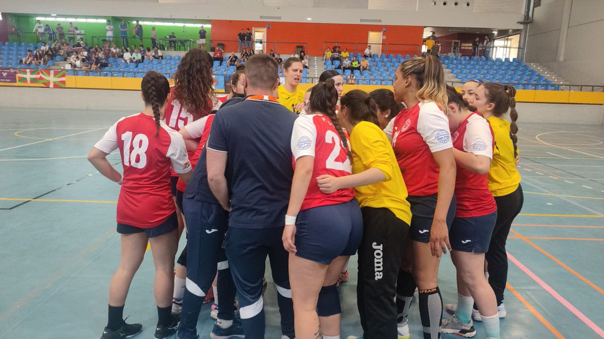 Fin de Semana HIS-TÓ-RI-CO. 

Nuestro equipo Senior Femenino consigue el ASCENSO a División de Honor Plata. 

¡Qué orgullosos nos sentimos!