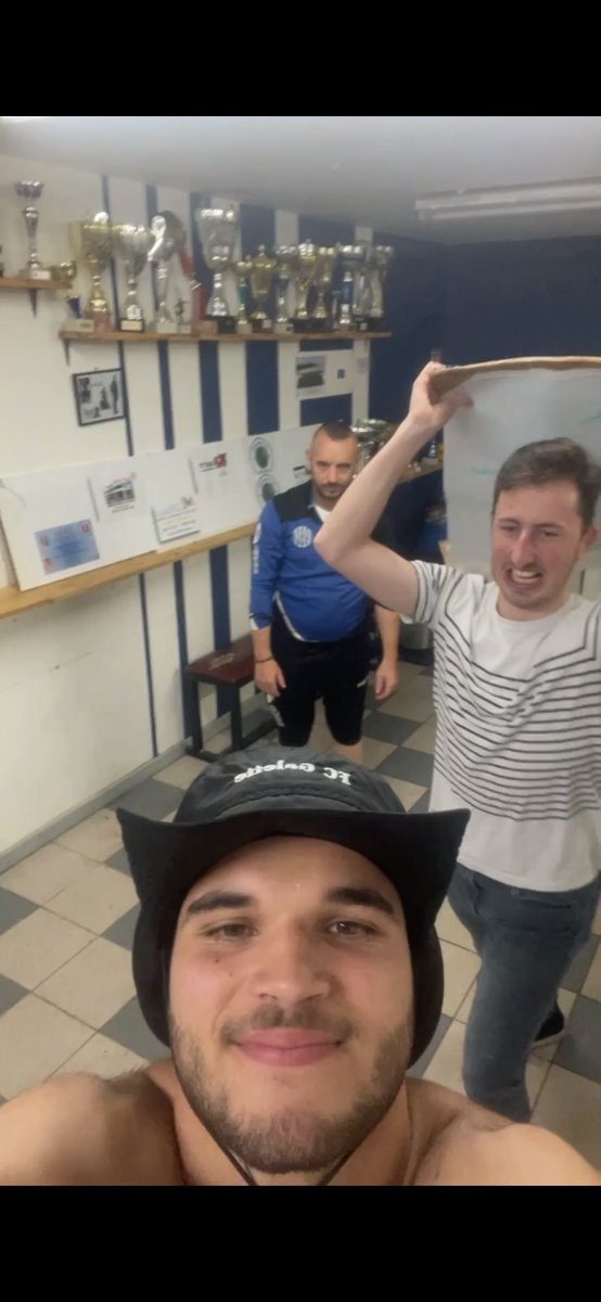 WilhemNicolas's tweet photo. Résumé d’une soirée coussatoise en 3 photos https://t.co/5AVgaQ54t9