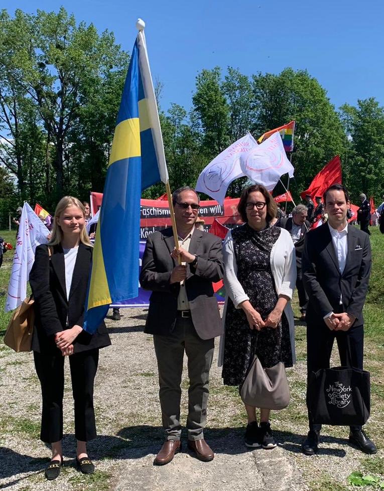 SwedeninAT's tweet photo. Gedenk- und Befreiungsfeier in Mauthausen heute. „Politischer Widerstand“ war heuer das Thema.
#neveragain #niemalswieder #weremember #bf2022 #mkoe @TheIHRA @SweAmbVienna https://t.co/lphOYtfC9J