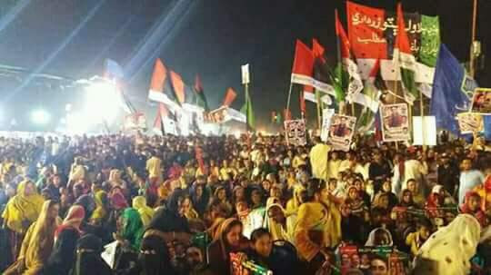 PunhalKhanLuhur's tweet photo. It’s mammoth &amp; warm welcome to our beloved chairman @BBhuttoZardari
وزیر خارجہ بننے کے بعد اور سلیکٹڈ حکومت کا خاتمہ کرنے بعد کراچی میں عوام کا جوش و خروش کے ساتھ چئیرمین کا استقبال 

#KarachiJalsa https://t.co/7w6ppM4zxp