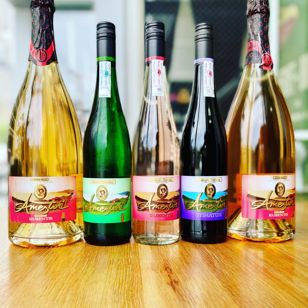 PastariaDeli's tweet photo. We have got some fun new wines for you! Set your week up the right way and grab some goodies from the Pastaria Deli & Wine. We are open Tuesday thru Saturday 11-3:30pm!
#wine #pastariadeliandwine #stldrinks https://t.co/djINs0htUz