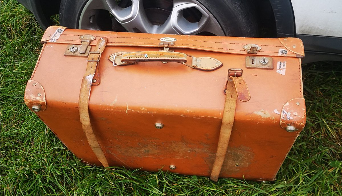 Miss_AppleEYFS's tweet photo. Oh the stories that this could tell! Today's car boot bargain..£2!! Thinking sandpit but anybody got any other ideas? #EYFS #eyfsinspo #eyfsprovision #eyfsclassroom https://t.co/XxCeebzLbg
