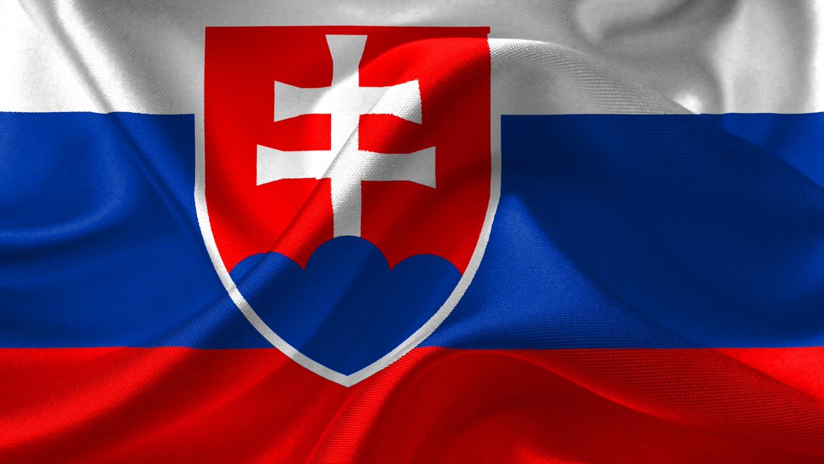 Did you know that the Tatra Mountains are represented as one of the three hills on the Slovakian coat of arms? 
Well now you do 😎⛰️🇸🇰 #SlovakiaSunday