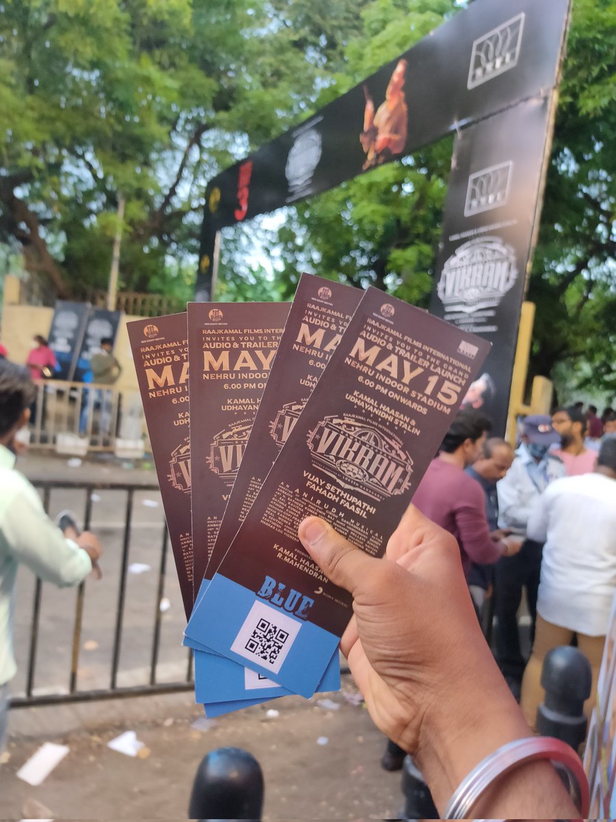 hariiprakashh's tweet image. Its aandavar day 🤩🤩
#VikramFromJune3 #VikramAudioLaunch #KamalHaasan #AandavarSwag 
@ikamalhaasan @Dir_Lokesh @anirudhofficial