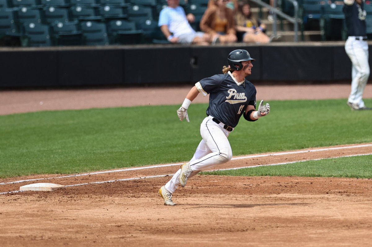 The Pride strike first! Tyler Schultz with a 2-out double plates a pair.

#PNW 2, DU 0 | Top 2