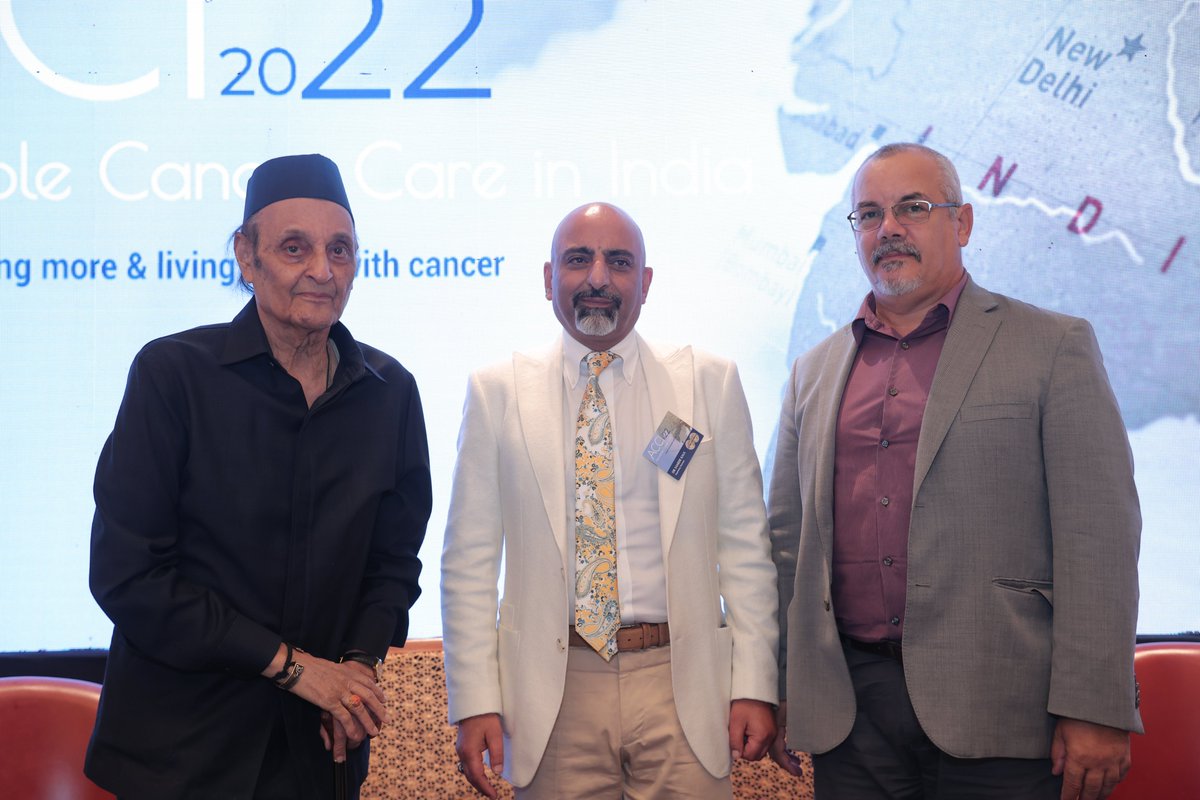 BCPBF_Cancer's tweet photo. bcpbf-THE CANCER FOUNDATION owes a debt of gratitude to his excellency Dr Karan Singh Ji & Mr Alejandro Simancas Marin for gracing the CANCER CRUSADER #AWARD 2022 function with their honourable presence.
@drkaransingh @vikramaditya_JK @marin_simancas
#ACCI2022 #SwasthaBharat https://t.co/Pqf9LffjVt
