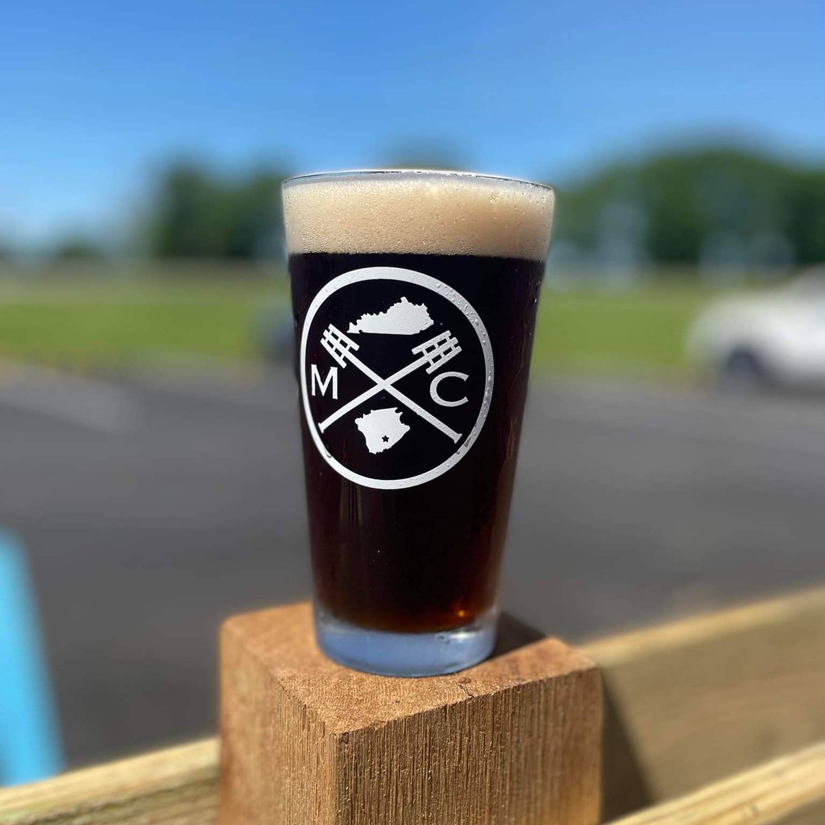 maidencitybrew's tweet photo. Sunday looks pretty good from our patio...just sayin'.... https://t.co/PkpeQYYT56