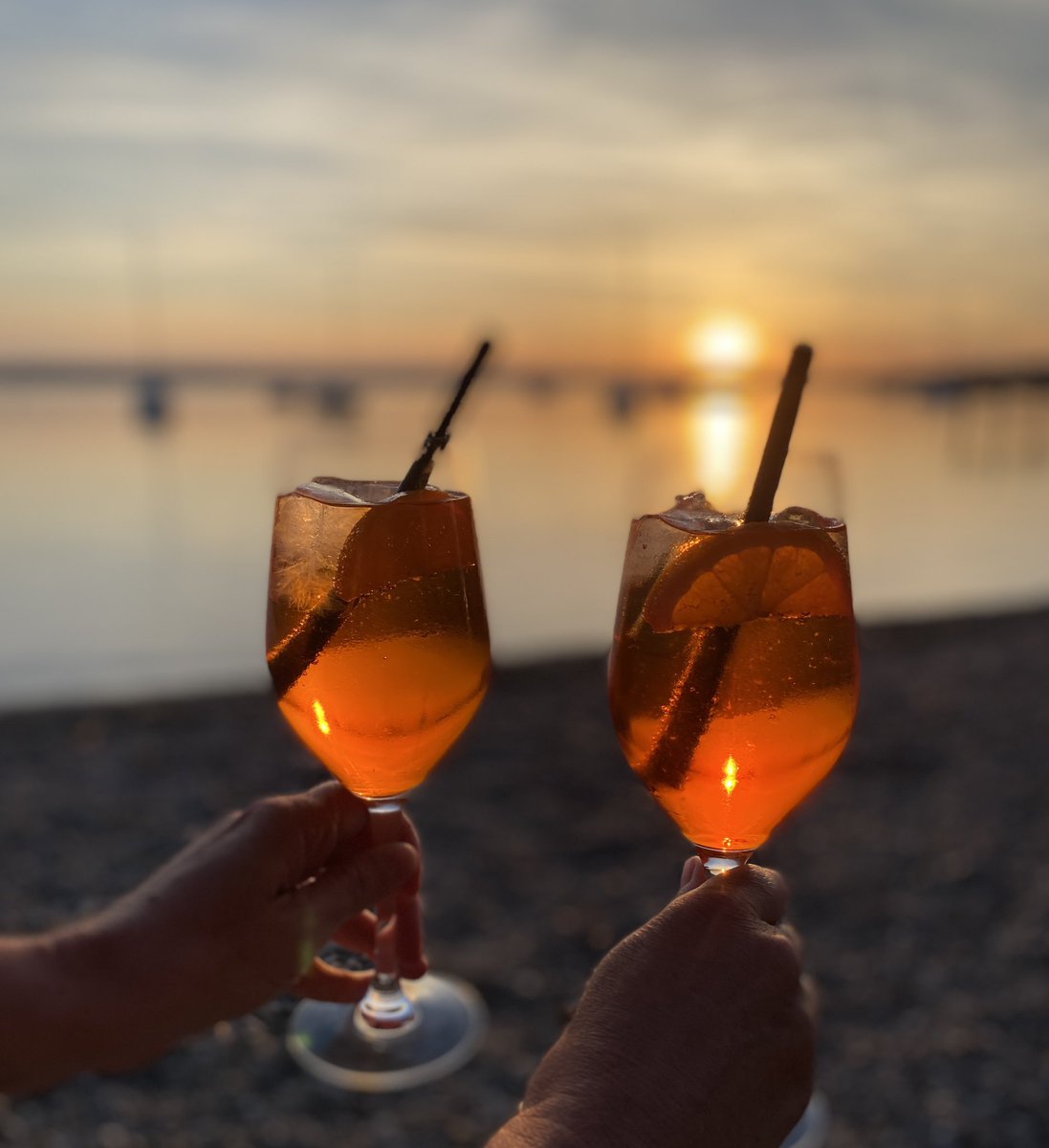 Bavarian landscapes never disappoint. Lovely hike from Starnberger See to Ammersee. #bayern #nature