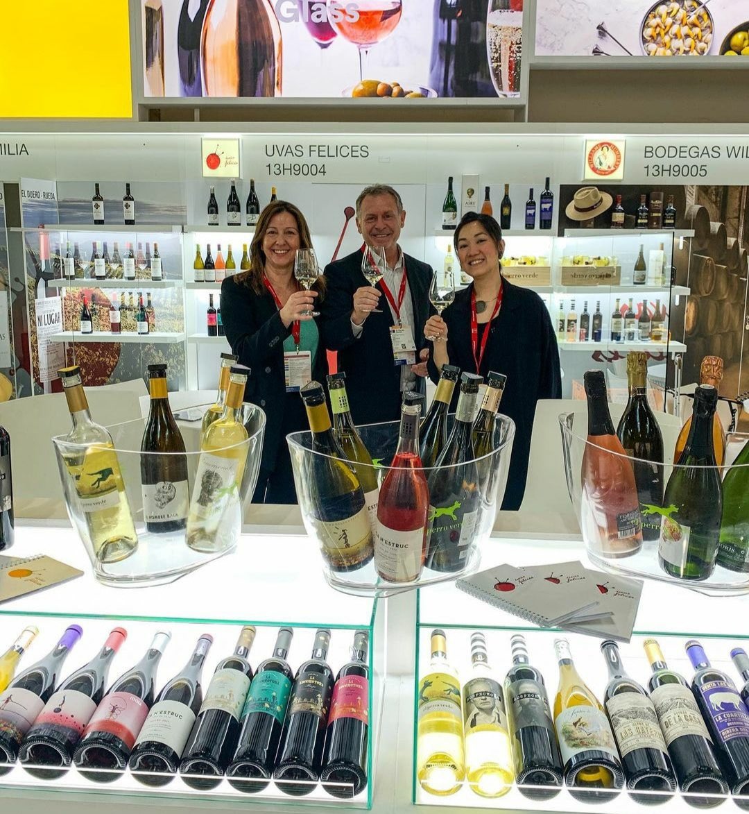 amparo_so's tweet photo. Wait for you tomorrow! 🍷🥂 Pavillon 13 H9004 • #Prowine https://t.co/YEhqbOWVB4