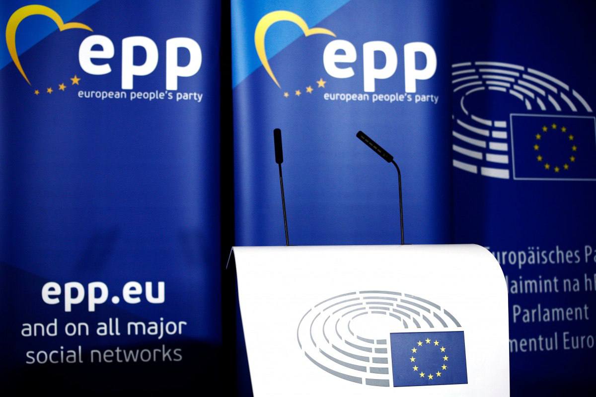 ukrainiareality's tweet photo. The head of the leading faction of the European Parliament, the European People's Party, threatened Turkey with isolation from NATO if Finland and Sweden were blocked from joining the alliance https://t.co/PzwlrP65Mn